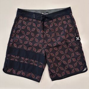 Hurley Black Geometric Swim Board Shorts Size 29‎